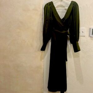 NWOT silk olive green Banana Republic dress size 6